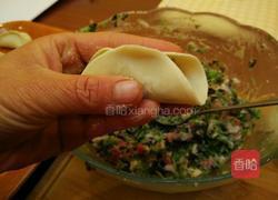 挤饺子的包法的做法图解3