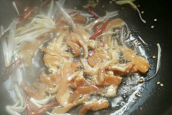 黄豆芽炒肉丝的做法图解4