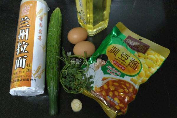 东北炸酱面的做法图解1