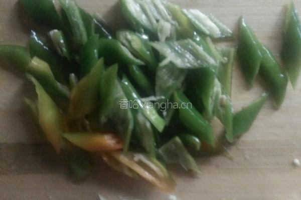 青椒炒香菇的做法图解5