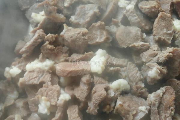 牛肉萝卜的做法图解3