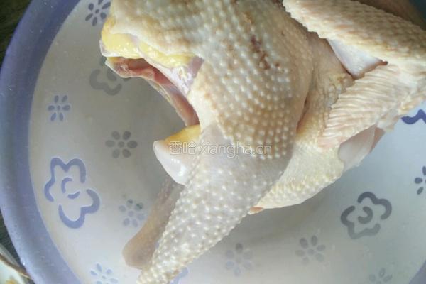 猪肚煲鸡汤的做法图解1