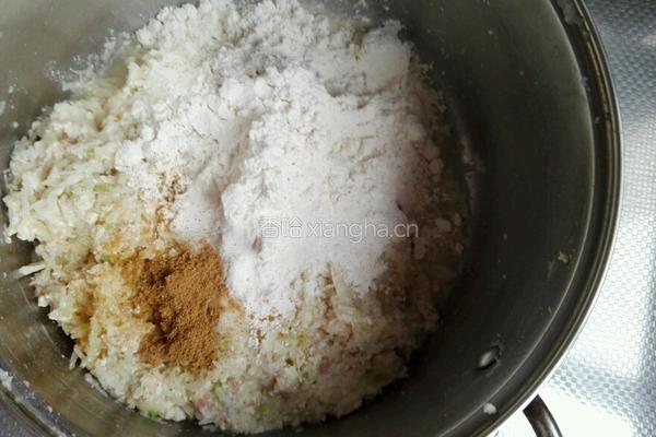 炸萝卜豆腐肉丸的做法图解8