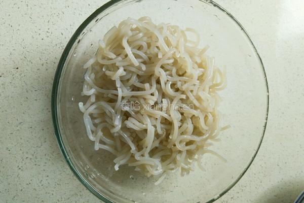 鸡蛋韭菜馅饼的做法图解6