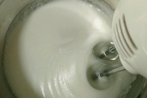 8寸戚风蛋糕的做法图解7