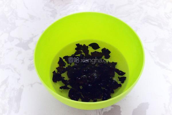 酸辣汤的做法图解1