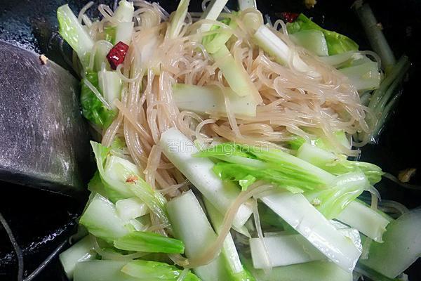 白菜炒粉丝的做法图解11