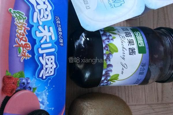 奥利奥酸奶水果盆栽的做法图解1