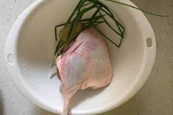 酱鸭腿的做法图解1
