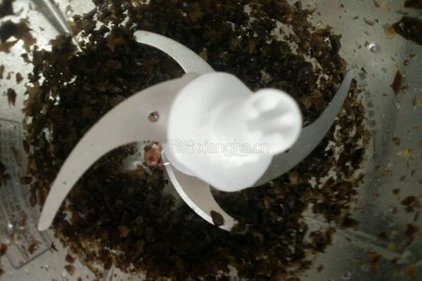 白菜虾仁饺子的做法图解2