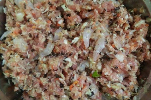 白菜虾仁饺子的做法图解4