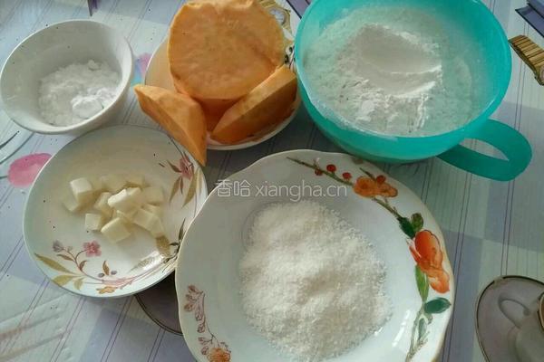 椰香番薯糯米球的做法图解1