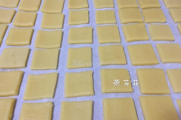 奶香小饼干的做法图解9