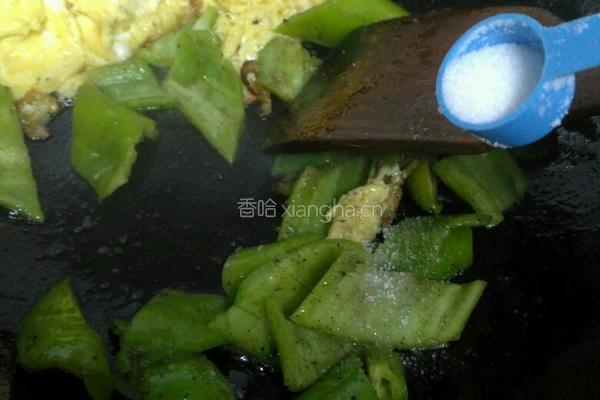 尖椒炒鸡蛋的做法图解7