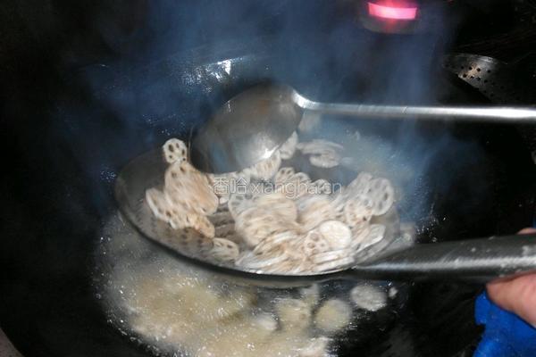辣鲜莲藕片的做法图解5