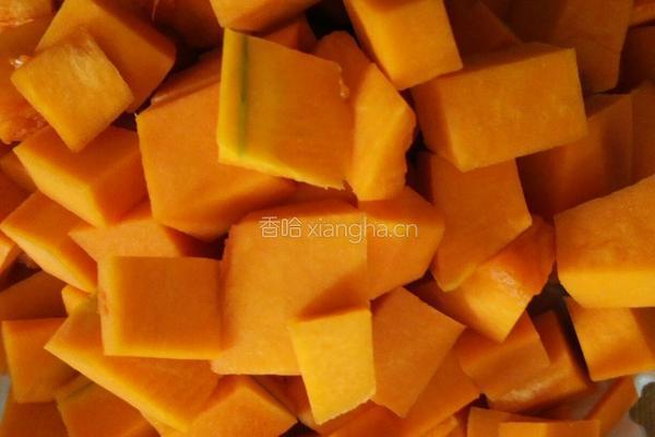 红枣小米南瓜粥的做法图解2