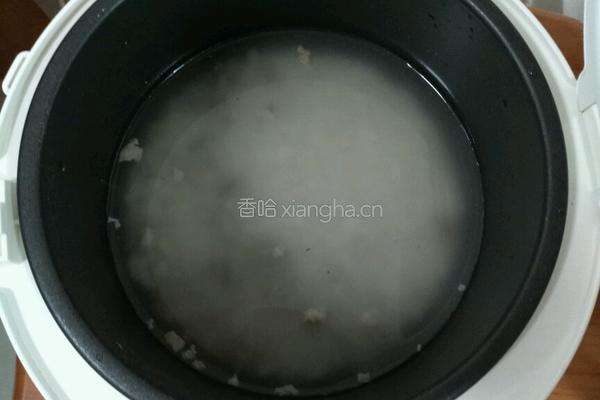 牛肉胡萝卜稀饭的做法图解2