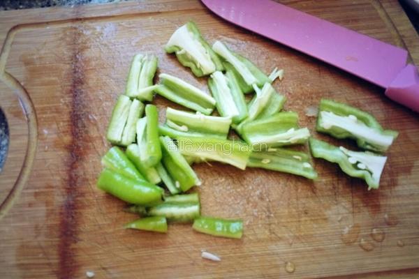 肉丝炒茭白的做法图解3