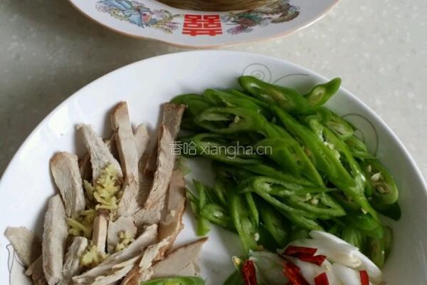 豆角肉丝炒粉条的做法图解3