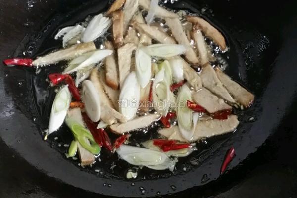 豆角肉丝炒粉条的做法图解4
