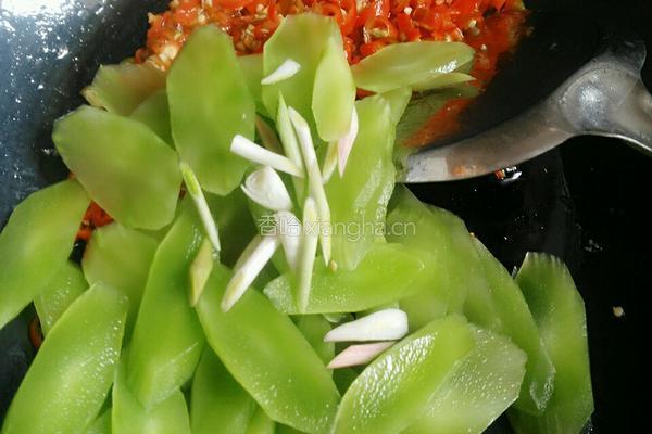 素鸡辣炒莴笋的做法图解7