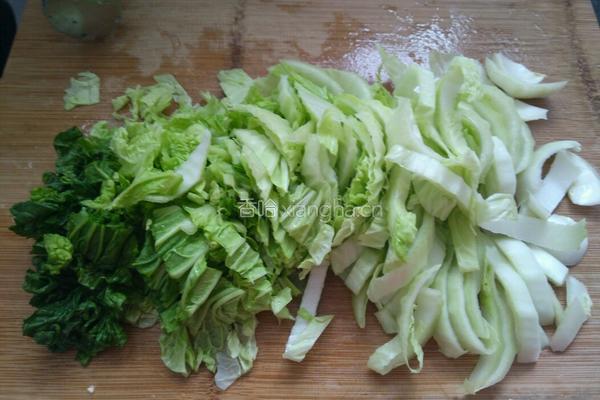 辣炒长白菜的做法图解2