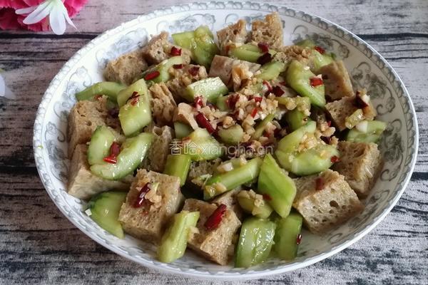 面筋拌黄瓜的做法图解10