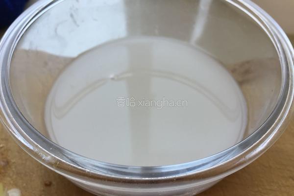 冬日暖阳酸辣白菜的做法图解3