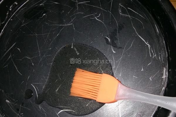 火腿培根披萨的做法图解3