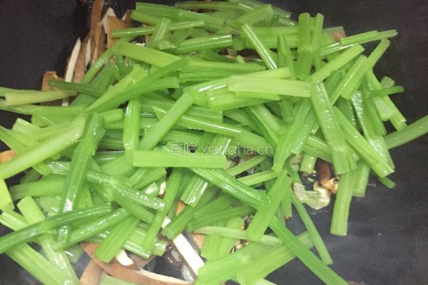 芹菜炒香干的做法图解6