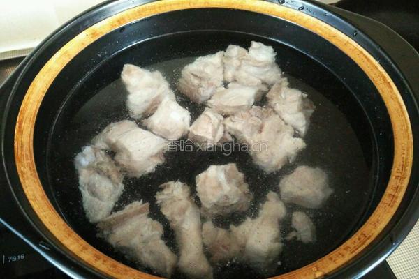 萝卜排骨汤的做法图解6
