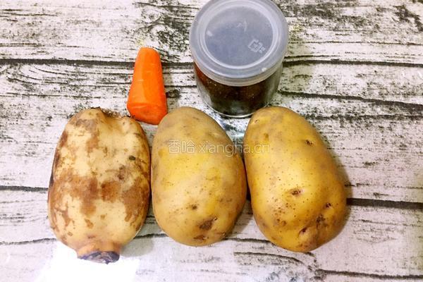 土豆莲藕饼的做法图解1