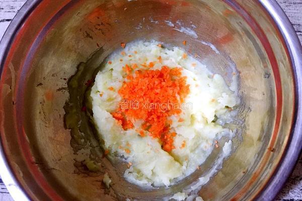 土豆莲藕饼的做法图解7