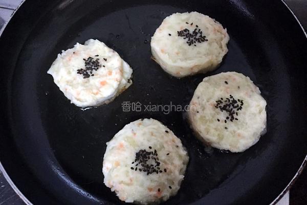 土豆莲藕饼的做法图解14