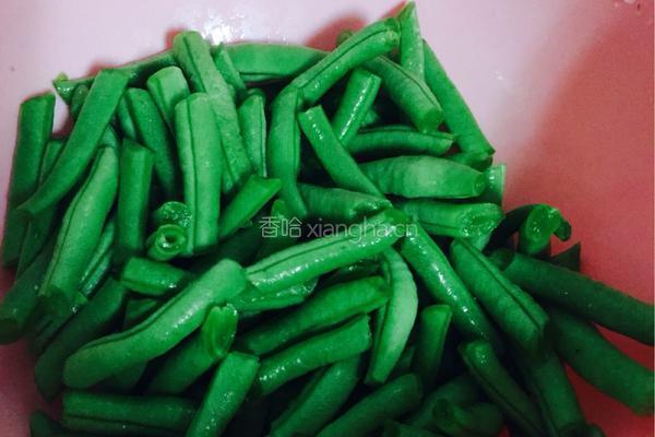 干煸刀豆的做法图解1