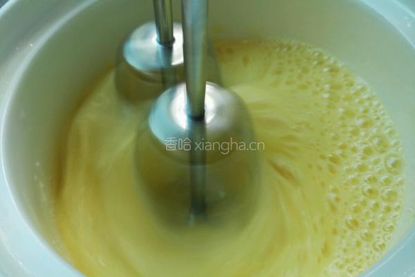 纸杯小蛋糕的做法图解3