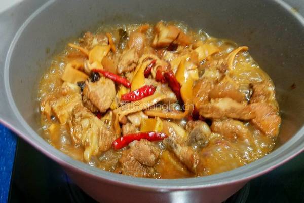 魷魚炆腩肉的做法图解10