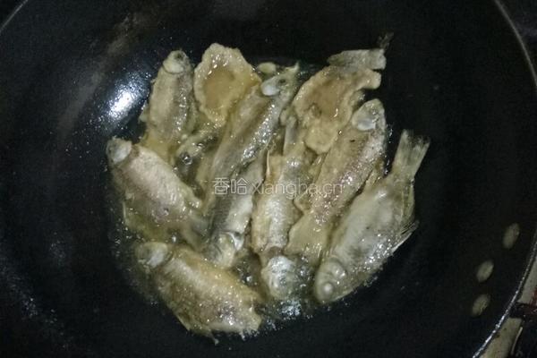 辣椒鱼仔的做法图解5