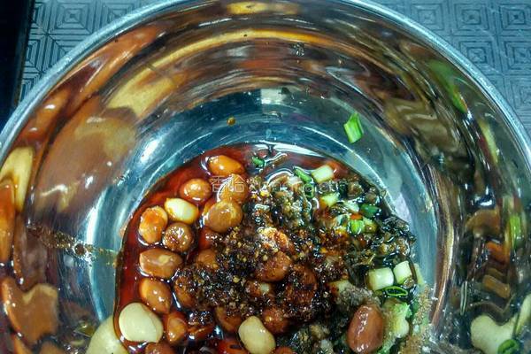 正宗川味酸辣粉的做法图解3