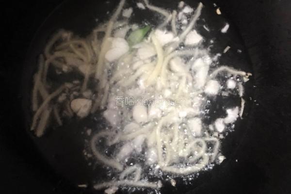 【雪菜炒大肠】的做法图解6