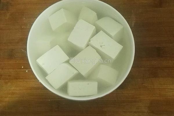 番茄烩豆腐的做法图解2