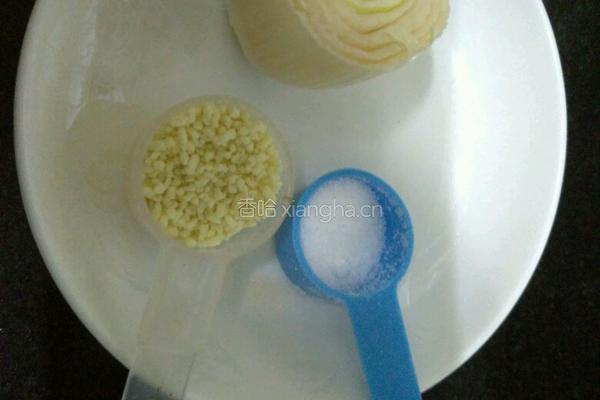 土豆蘑菇炖鸡的做法图解3