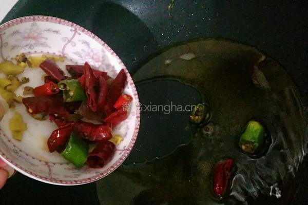 炝炒银芽的做法图解3