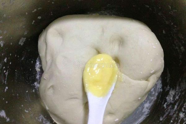 豆沙小餐包的做法图解4