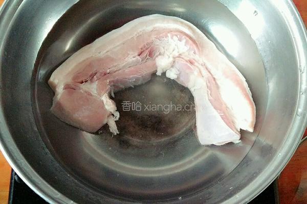 栗子红烧肉的做法图解2