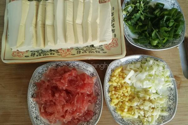 肉末蒸豆腐的做法图解2
