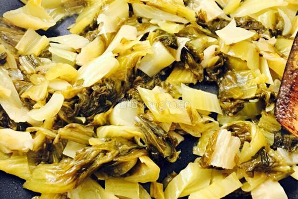 酸菜牛肉面的做法图解3