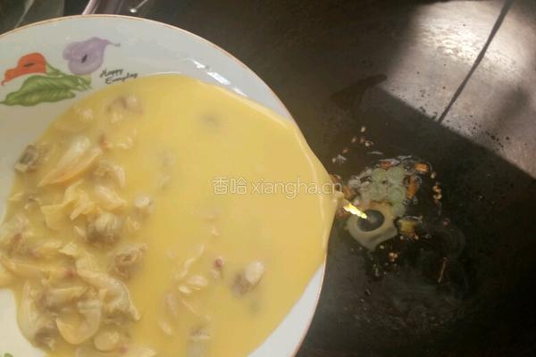 花蛤蜊肉鸡蛋白菜汤的做法图解6