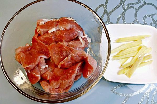 干煎五香里脊肉的做法图解2