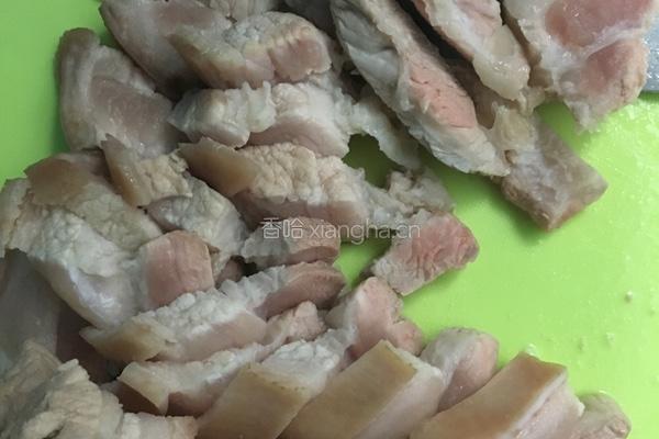苦瓜炒肉的做法图解1